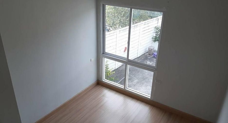 Reihenhaus zum Kauf mit 3 Zimmer in Bang Phli, Samut Prakan