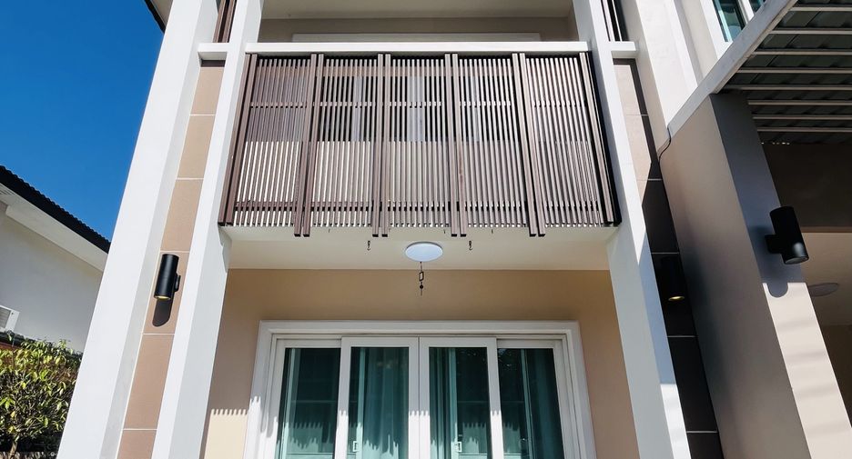 For rent 3 bedrooms house in San Sai, Chiang Mai