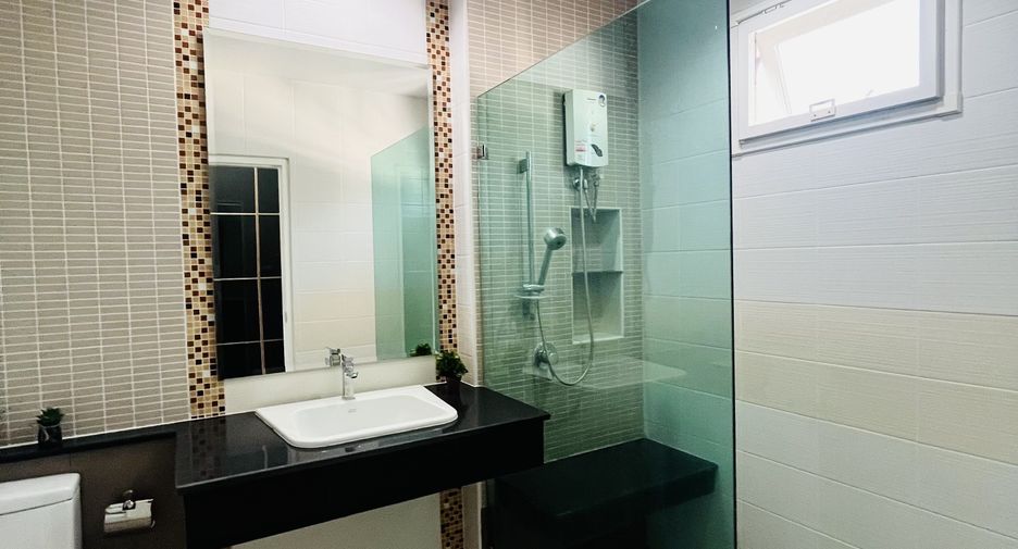 For rent 3 bedrooms house in San Sai, Chiang Mai