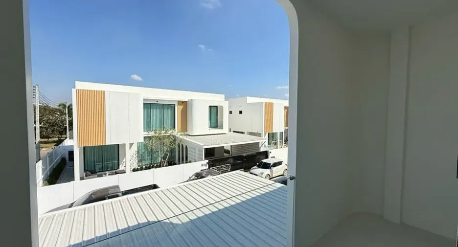 For rent 4 bedrooms villa in Hang Dong, Chiang Mai