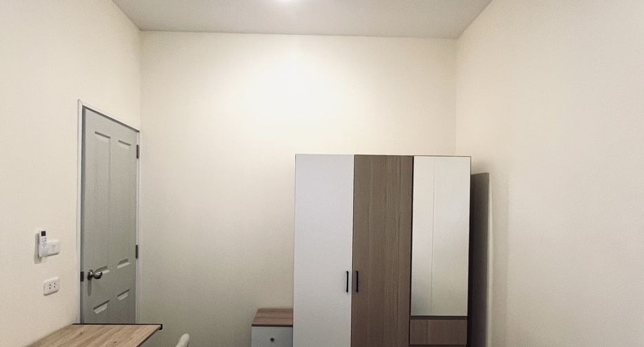 For rent 3 bedrooms townhouse in Mueang Chiang Mai, Chiang Mai