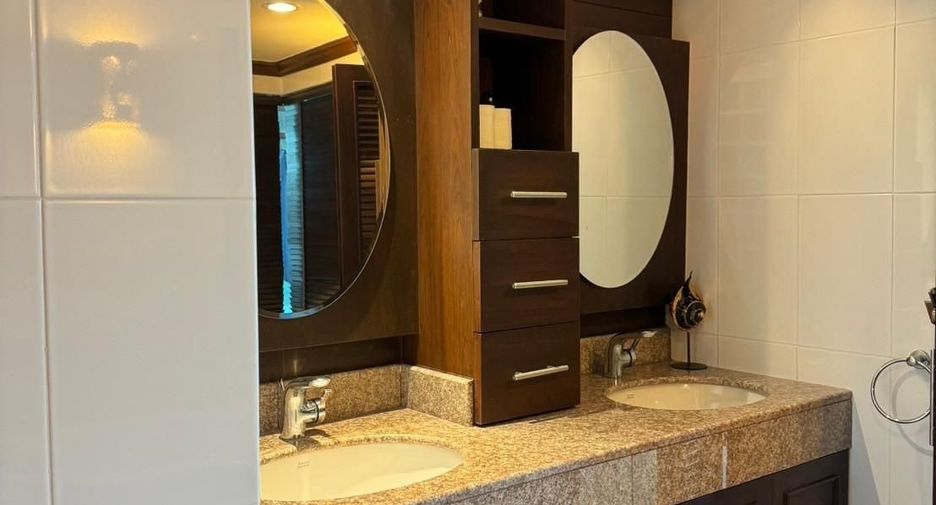 For rent 3 bedrooms condo in Cha Am, Phetchaburi