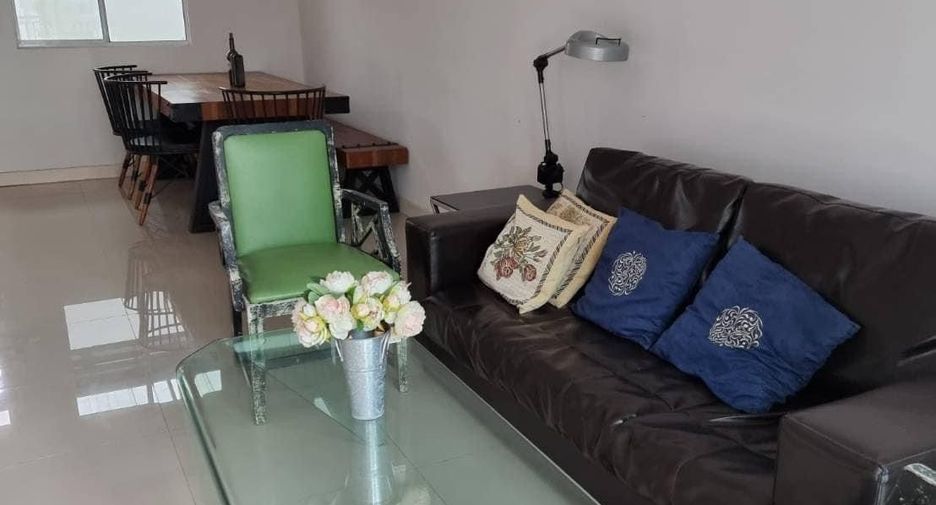 For sale 3 bedrooms townhouse in Mueang Chiang Mai, Chiang Mai