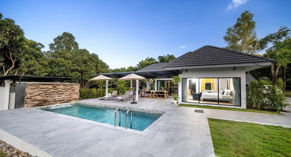 For sale and for rent 3 bedrooms villa in Hang Dong, Chiang Mai