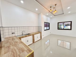 出售 4 卧室 独立屋 在 塔朗, 普吉