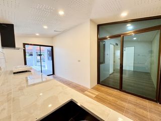 出售 4 卧室 独立屋 在 塔朗, 普吉