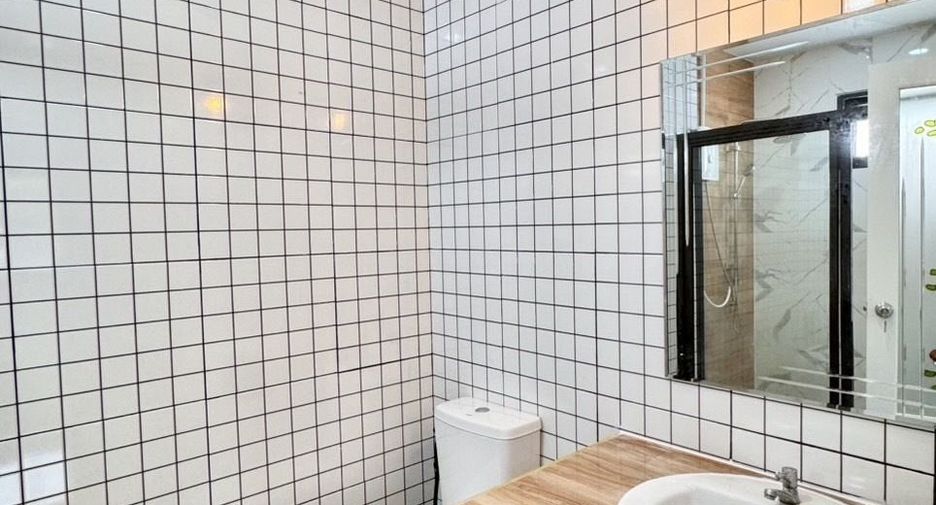 For sale 4 bedrooms house in Thalang, Phuket