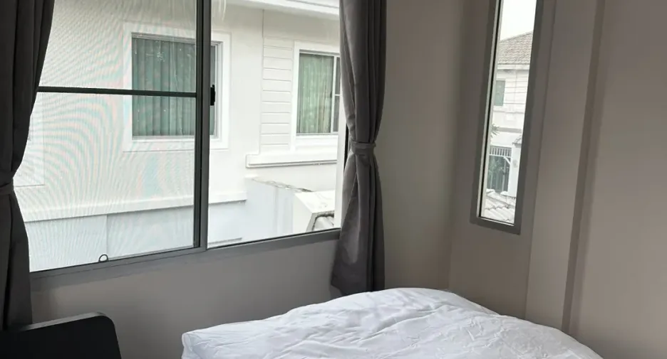 Продажа и аренда 3 спальни дом в Пхаси Чароен, Бангкок