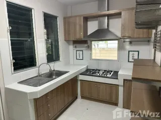 For sale and for rent 3 bedrooms house in Phasi Charoen, Bangkok
