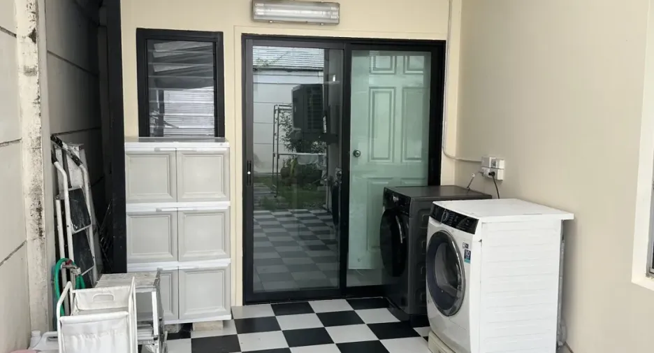 Продажа и аренда 3 спальни дом в Пхаси Чароен, Бангкок