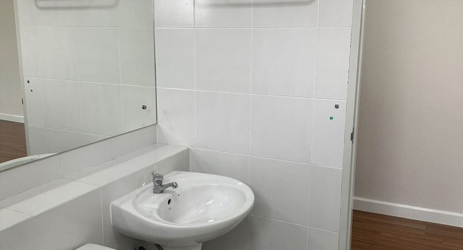 Продажа и аренда 3 спальни дом в Пхаси Чароен, Бангкок