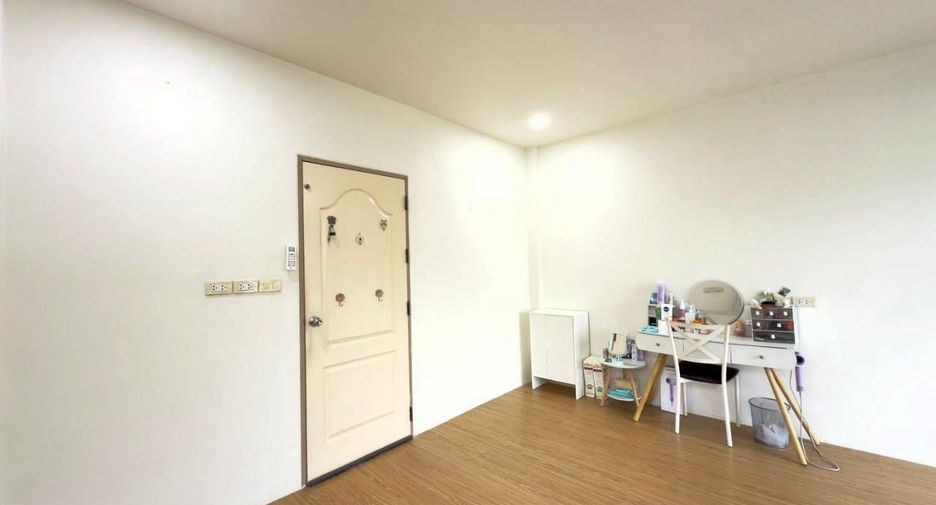 For sale 2 ベッドルーム house in Bang Lamung, Chonburi