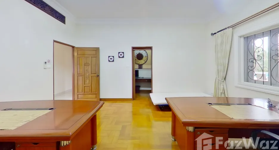 À vendre 4 chambres maison à Hang Dong, Chiang Mai