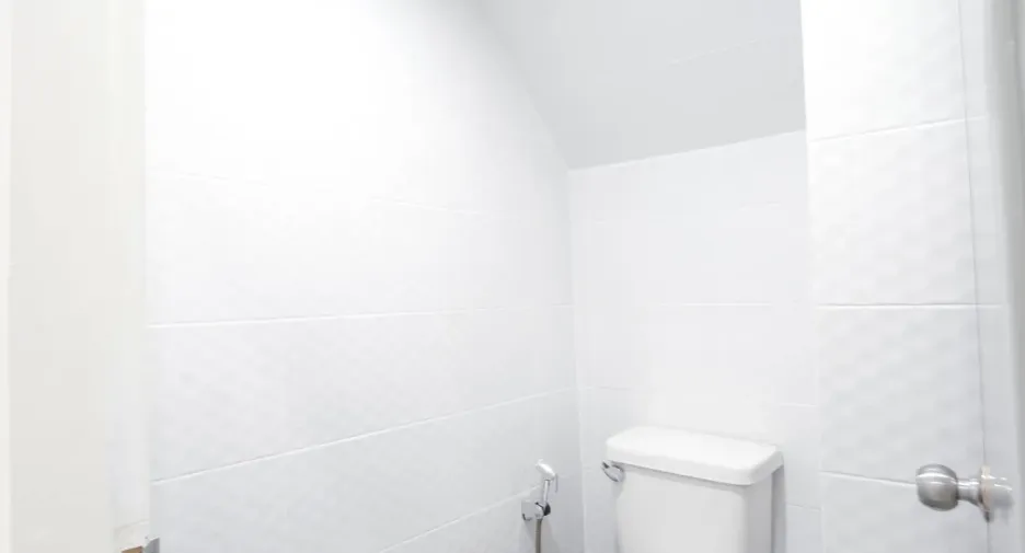 For sale 4 bedrooms townhouse in Don Mueang, Bangkok