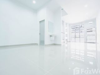 For sale 4 bedrooms townhouse in Don Mueang, Bangkok