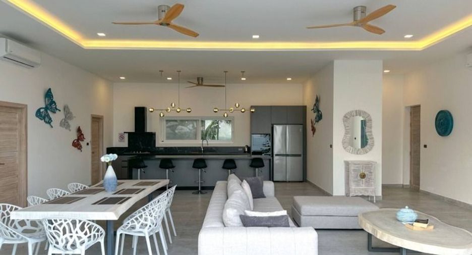For rent 4 bedrooms villa in Ko Samui, Surat Thani