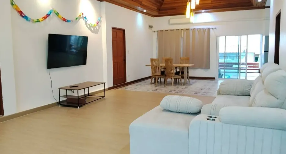 Casa en alquiler de 3 habitaciones en Hang Dong, Chiang Mai