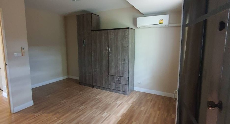 Casa en alquiler de 3 habitaciones en Mueang Chiang Mai, Chiang Mai