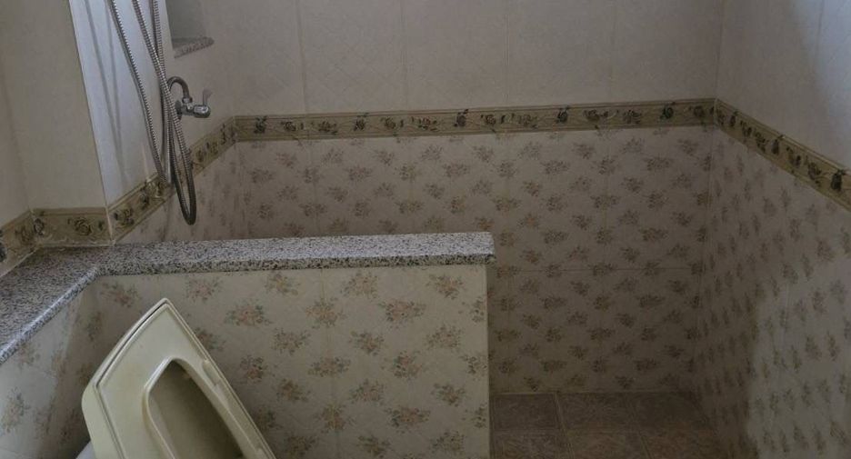 For sale and for rent 5 bedrooms house in Hang Dong, Chiang Mai