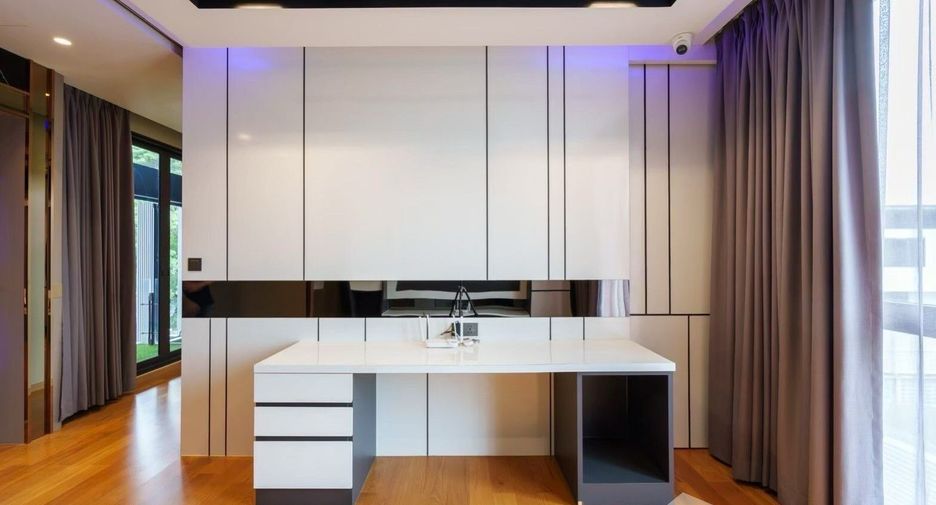 Casa en venta de 4 habitaciones en Prawet, Bangkok