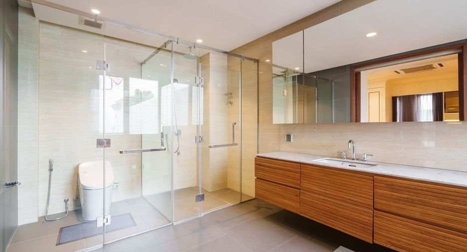 Casa en venta de 4 habitaciones en Prawet, Bangkok