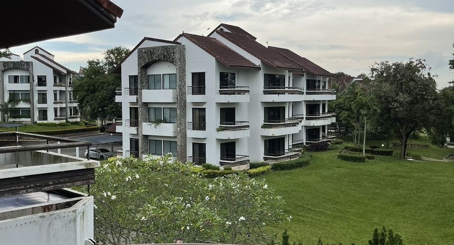 For sale and for rent 3 bedrooms condo in Si Racha, Chonburi