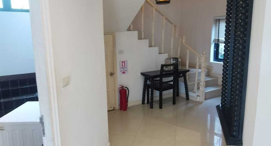 Villa en venta de 3 habitaciones en Bang Lamung, Chonburi