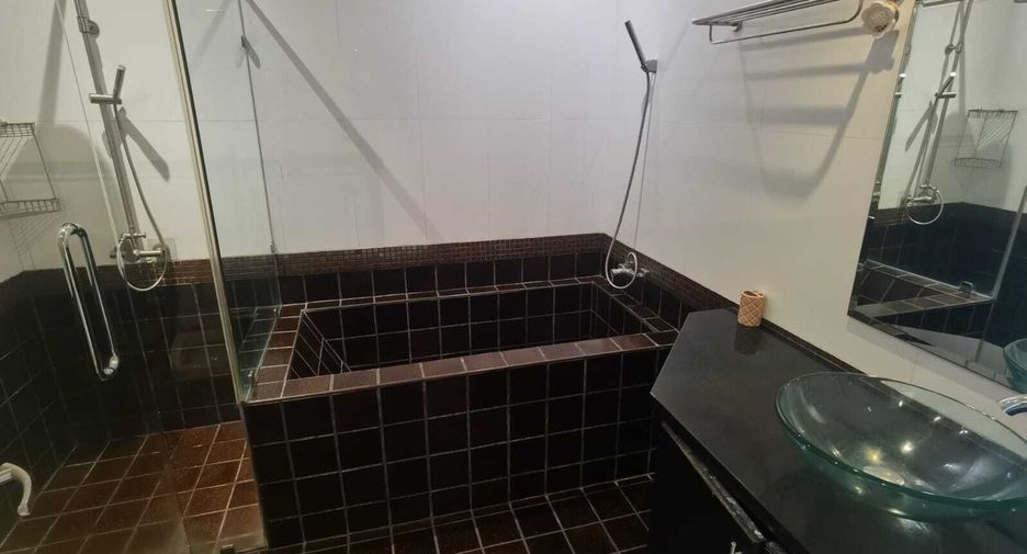 Villa en venta de 3 habitaciones en Bang Lamung, Chonburi