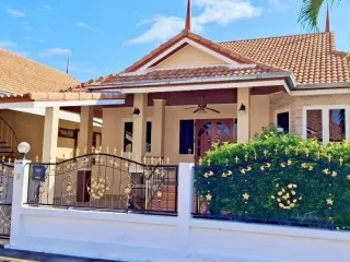 Casa en alquiler de 2 habitaciones en Cha Am, Phetchaburi