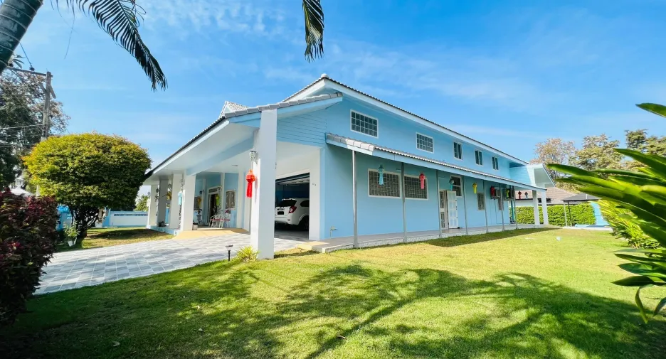 For rent 3 bedrooms house in Mueang Chiang Mai, Chiang Mai