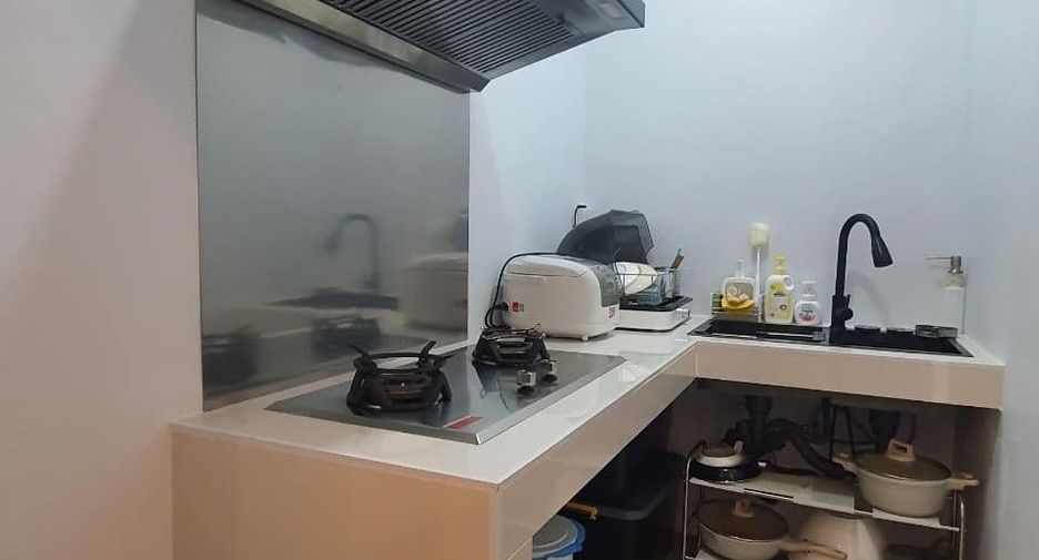 For sale 4 bedrooms townhouse in Mueang Chiang Mai, Chiang Mai