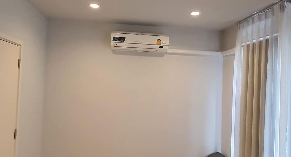 For sale 4 bedrooms townhouse in Mueang Chiang Mai, Chiang Mai