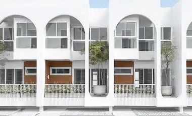 For sale 4 bedrooms townhouse in Mueang Chiang Mai, Chiang Mai