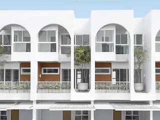 For sale 4 bedrooms townhouse in Mueang Chiang Mai, Chiang Mai