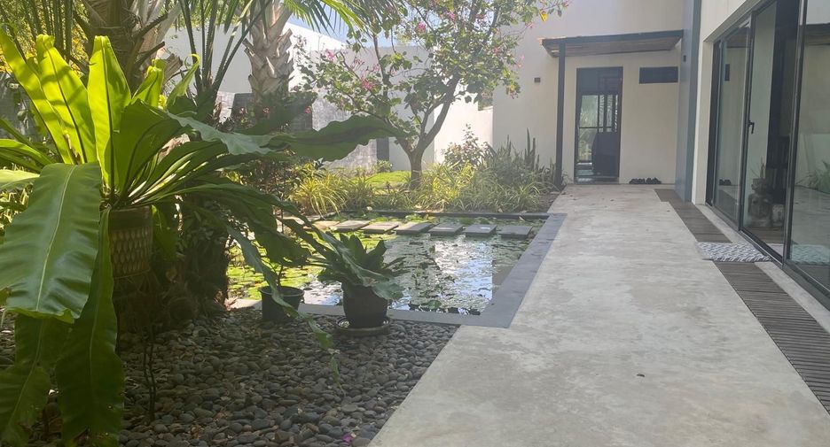 For sale 3 bedrooms villa in Cha Am, Phetchaburi