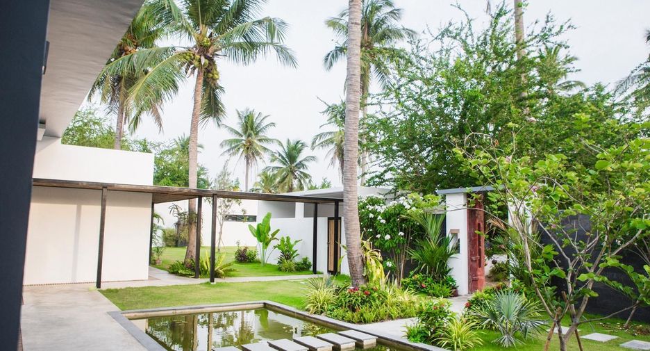 For sale 3 bedrooms villa in Cha Am, Phetchaburi