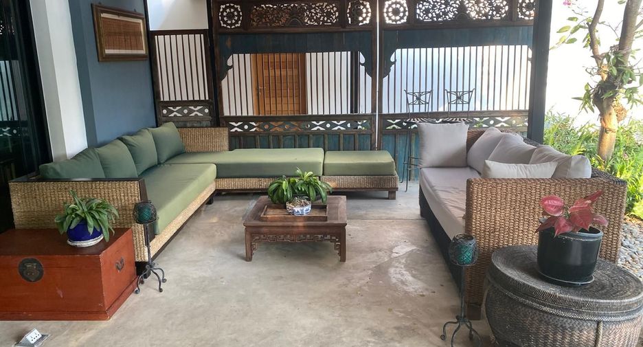 For sale 3 bedrooms villa in Cha Am, Phetchaburi