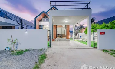 For sale 2 bedrooms villa in Hua Hin, Prachuap Khiri Khan
