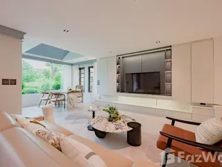 For sale and for rent 6 bedrooms house in Phra Khanong, Bangkok