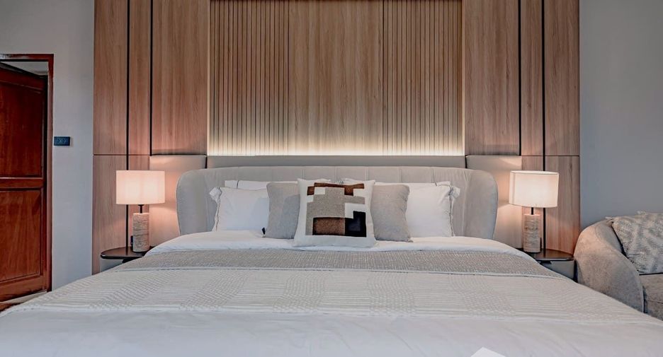 Casa en venta y en alquiler de 6 habitaciones en Phra Khanong, Bangkok