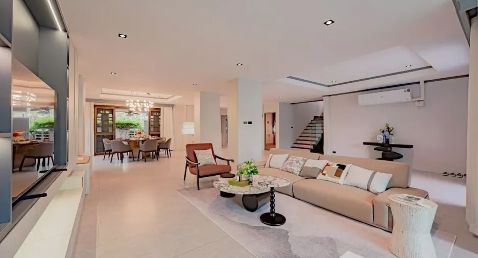 Haus zum Kauf und zur Miete mit 6 Zimmer in Phra Khanong, Bangkok