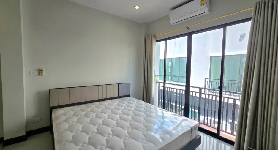 For rent 4 bedrooms villa in Cha Am, Phetchaburi