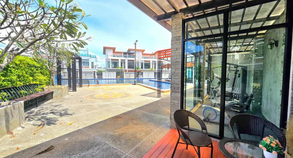 For rent 4 bedrooms villa in Cha Am, Phetchaburi