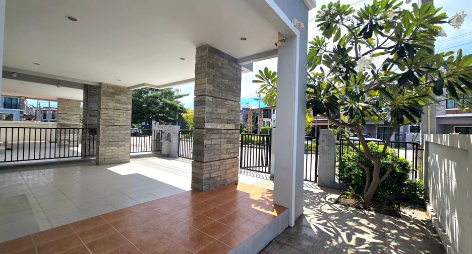 For rent 4 bedrooms villa in Cha Am, Phetchaburi