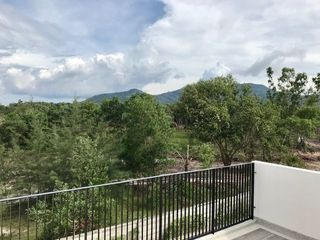 For sale 3 ベッドルーム townhouse in Thalang, Phuket