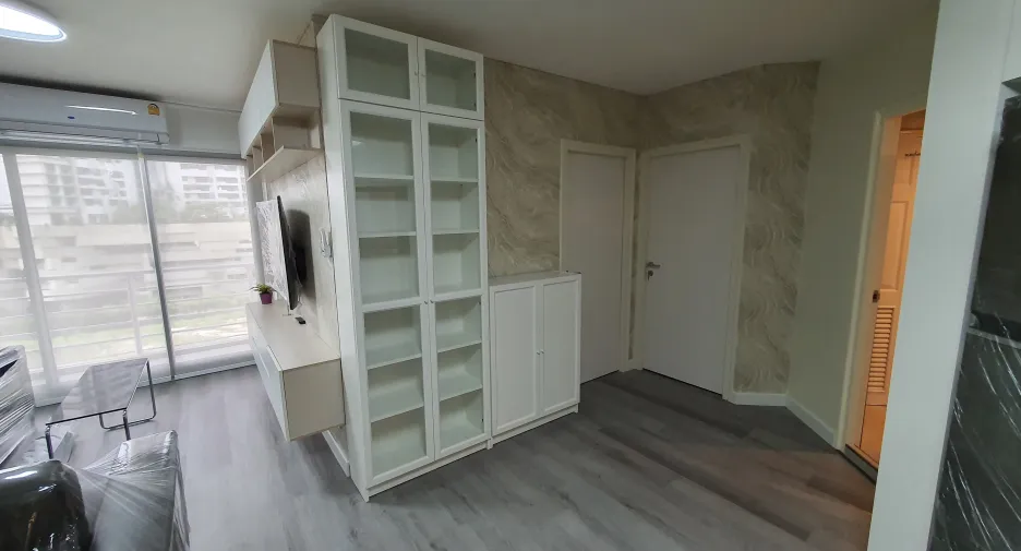Condo en venta de 2 habitaciones en Yan Nawa, Bangkok