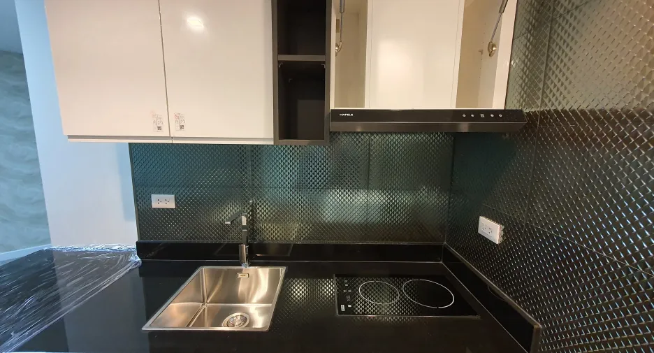 Condo en venta de 2 habitaciones en Yan Nawa, Bangkok