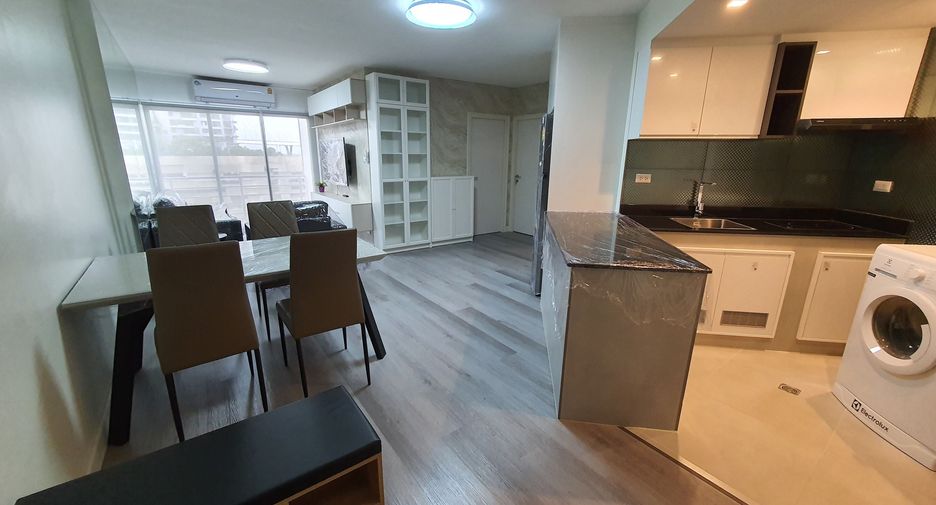Condo en venta de 2 habitaciones en Yan Nawa, Bangkok