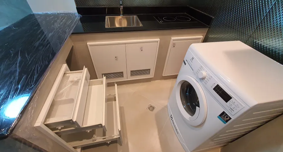 Condo en venta de 2 habitaciones en Yan Nawa, Bangkok