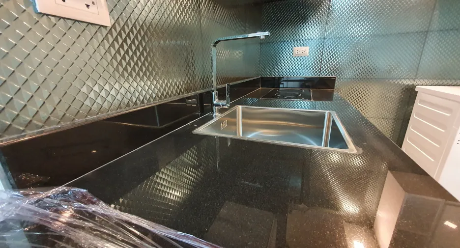 Condo en venta de 2 habitaciones en Yan Nawa, Bangkok